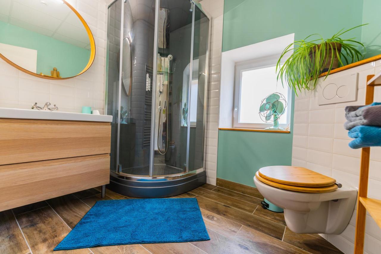 Chez Twiggy - Guesthouse Vintage A Prenois Bagian luar foto